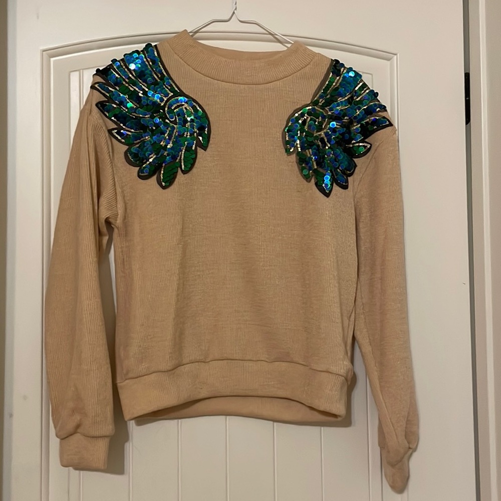 SHEIN Beautiful sequined shoulder sweater
